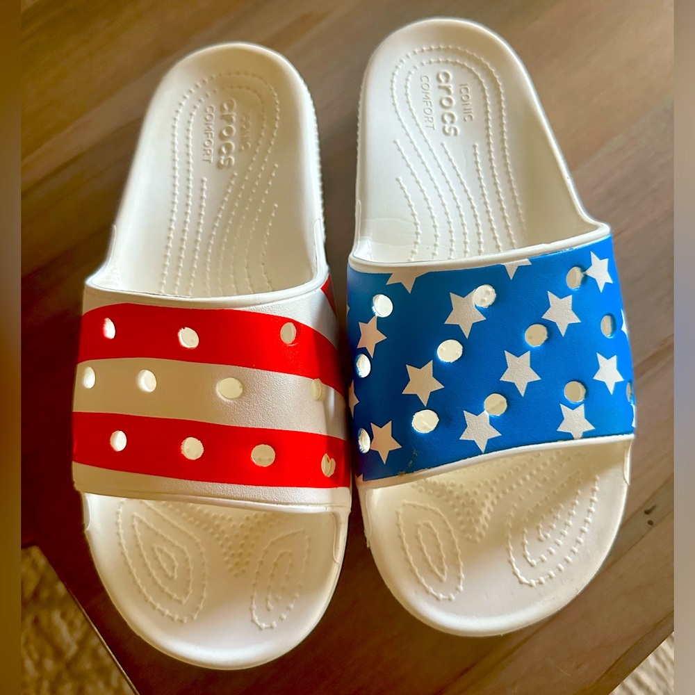 Crocs Slides